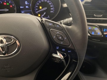 Toyota C-HR I Crossover Facelifting 1.2 Turbo 116KM 2020 Toyota C-HR 1.2 T Comfort Toyota C-HR 1.2 Comfort,, zdjęcie 13
