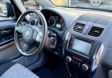 Suzuki SX4 I Hatchback Facelifting 1.6 VVT 120KM 2012 Suzuki SX4 keylessgo POLSKI SALON kamera 4x4 grzane fotele OLEJ CO 7 TYS K, zdjęcie 14