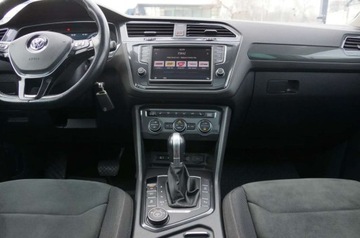 Volkswagen Tiguan II SUV 2.0 TDI 190KM 2016 Volkswagen Tiguan 2.0 TDI CR 190 KM, 4x4, Virtual, LED, Panorama, GWARANCJA, zdjęcie 12