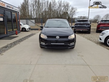 Volkswagen Polo V Hatchback 3d Facelifting 1.0 75KM 2016 Volkswagen Polo POLO ALLSTAR 1,0 grz.fotele klimatronik alu pdc oplacony, zdjęcie 2