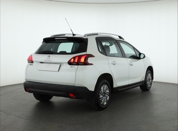 Peugeot 2008 I SUV Facelifting 1.2 PureTech 82KM 2017 Peugeot 2008 1.2 PureTech, Navi, Klima, Tempomat, zdjęcie 4