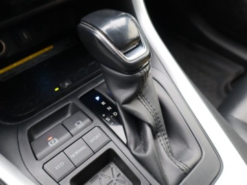 Toyota RAV4 V 2020 Toyota RAV 4 2.5 Hybrid, Salon Polska, zdjęcie 14