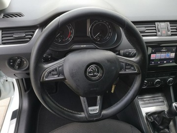 Skoda Octavia III Scout 2.0 TDI 150KM 2016 Škoda Octavia Skoda Octavia 2,0 TDI 150KM Klimatr, zdjęcie 13