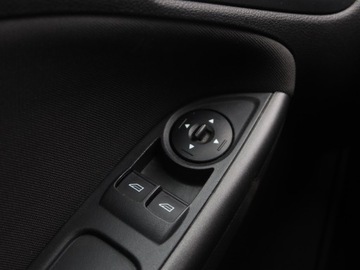 Ford Focus III Hatchback 5d facelifting 1.6 Ti-VCT 125KM 2015 Ford Focus 1.6 i, Salon Polska, 1. Właściciel, zdjęcie 15