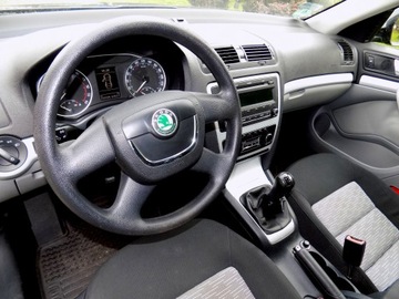 Skoda Octavia II Kombi 2.0 TDI CR DPF 140KM 2009 SKODA OCTAVIA 2,0 TDI 140 KM, zdjęcie 13