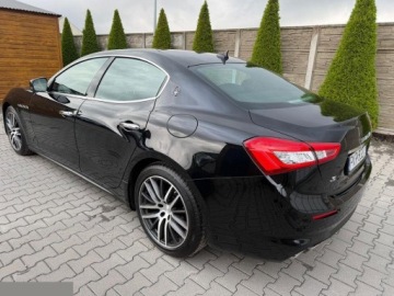 Maserati Ghibli III Sedan Facelifting 3.0 V6 350KM 2018 Maserati Ghibli GranSport 3.0 benzyna V6 350KM 2018r, zdjęcie 13