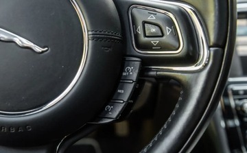 Jaguar XJ VII X351 Sedan SWB 3.0 V6 S/C 340KM 2013 Jaguar XJ 3.0T 340KM Luxury Navi Pano Skora Ledy MasaZe EUROPA 3.0, zdjęcie 20