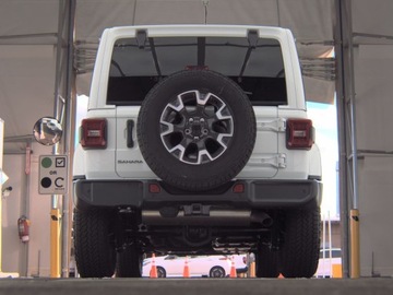 Jeep Wrangler IV 2025 Jeep Wrangler Sahara Convertible 2025 3.6 Benzyna 285KM, zdjęcie 4