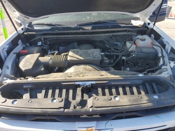 Chevrolet Silverado II 2025 Chevrolet Silverado K2500 Custom 2025 6.6L 6.6 Benzyna 401KM, zdjęcie 6