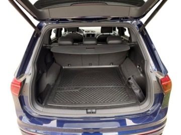 Volkswagen Tiguan Allspace SUV Facelifting 2.0 TDI SCR 200KM 2023 Volkswagen Tiguan Allspace R-Line 4Motion 2.0 TDI 200 KM DSG Harman HUD We, zdjęcie 28