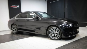 Mercedes Klasa E W213 Limuzyna 2.0 220d 194KM 2020 Mercedes E 220 *4Matic*AMG*Salon Polska*I, zdjęcie 1