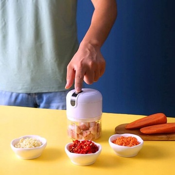 БОЛЬШАЯ УНИВЕРСАЛЬНАЯ РЕЗКА ДЛЯ ЛУКА, ОВОЩЕЙ