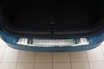 LIŠTA KUFRU NÁRAZNÍK VOLKSWAGEN GOLF 7 13-17