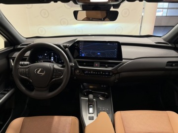 Lexus UX Crossover Facelifting 2.0 300h 199KM 2025 Lexus UX 300h Prestige Lexus UX 300h Prestige, 2.0, zdjęcie 2