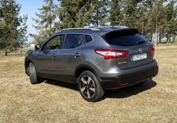 Nissan Qashqai II Crossover 1.5 dCi 110KM 2016 Nissan Qashqai kamera 360 PANORAMA wymieniony rozrzad i olej NAWIGACJA, be, zdjęcie 2