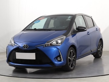 Toyota Yaris III Hatchback 5d Facelifting 2017 1.5 Dual VVT-iE 111KM 2017 Toyota Yaris 1.5 Dual VVT-i, Salon Polska, zdjęcie 1