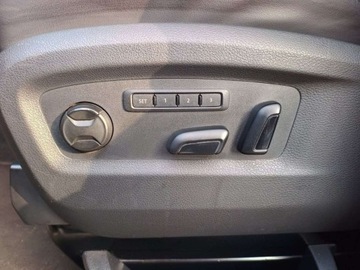 Volkswagen Caravelle T6 2017 Volkswagen Caravelle Salon PL, FV23, Highline. bogata opcja, ACC, Nappa, zdjęcie 11