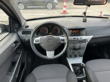 Opel Astra J Hatchback 5d 1.6 Twinport ECOTEC 115KM 2012 Opel Astra 1.6 115KM/SalonPL/Wymienione: rozrząd, zdjęcie 12