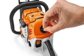 STIHL Набор игрушечных бензопил на аккумуляторах.