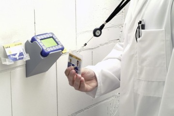 ТЕКСТИЛЬНАЯ ЛЕНТА С МЕХАНИЗМОМ НАТЯЖИВАНИЯ ПОВОДКА