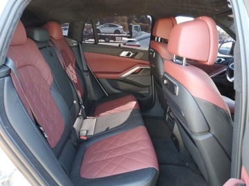 BMW X6 G06 2024 BMW X6 xDrive40i 2024 3.0l 3.0 Benzyna 375KM, zdjęcie 11