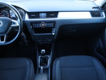 Skoda Rapid II Spaceback 1.2 TSI 90KM 2015 Skoda Rapid Spaceback 1.2 TSI, Salon Polska, zdjęcie 7