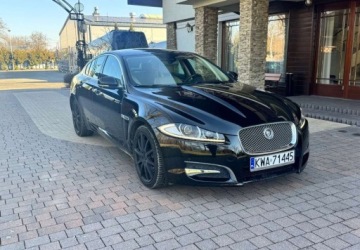 Jaguar XF I Sedan Facelifting 3.0 340KM 2013 Jaguar XF Jaguar XF 3.0 T Luxury 3.0 Benzyna 340KM, zdjęcie 3