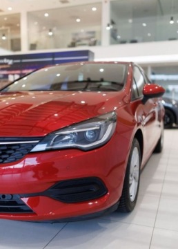 Opel Astra K Sportstourer Facelifting 1.2 Turbo 110KM 2019 Opel Astra 1.2 T Edition SS 1.2 Benzyna 110KM, zdjęcie 19