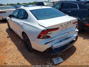 Volvo 2024 Volvo S60 2024r, B5, Black Edition, 2.0L 2.0 Benzyna 250KM, zdjęcie 5