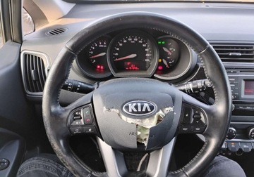 Kia Rio III 2015 Kia Rio 2015r, 1.1 CRDI. Lekko uszkodzony lewy przod. Jezdzi 1.1 Diesel, zdjęcie 10