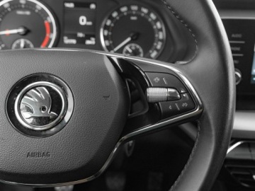 Skoda Octavia III Liftback Facelifting 1.5 TSI ACT 150KM 2020 Škoda Octavia Skoda Octavia 1.5 TSI Ambition, zdjęcie 15