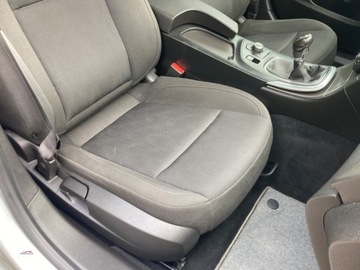 Opel Insignia I Sports Tourer 2.0 CDTI ECOTEC 160KM 2011 Opel Insignia bardzo ladna, po oplatach, GWARANCJA 2.0 Diesel 160KM, zdjęcie 11