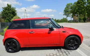 Mini One I 1.6 90KM 2002 MINI ONE 1.6B Klima Zadbany Serwisowany 1.6 Benzyna 90KM, zdjęcie 9