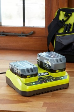 RYOBI ДВОЙНОЕ ЗАРЯДНОЕ УСТРОЙСТВО 18V ONE+ RC18240G ДВОЙНОЙ ЗАРЯДНЫЙ ПОРТ