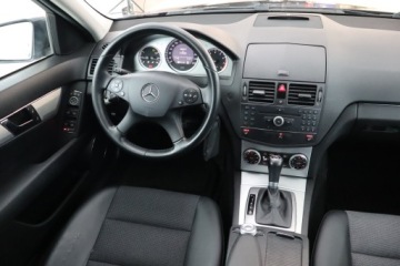 Mercedes Klasa C W204 Limuzyna 1.8 200 CGI BlueEFFICIENCY 184KM 2009 Mercedes C C 200 Kompressor, GAZ, Automat, Navi, zdjęcie 6