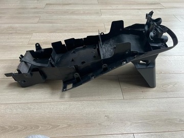 Yamaha YZF R6 RJ03 RJ01 99-02 Заполняющая колесную арку задняя кнопка