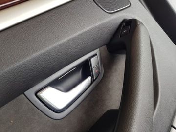 AUDI A8 D3 КОМПЛЕКТ ОБИВКИ ДВЕРЕЙ ОРИГИНАЛ