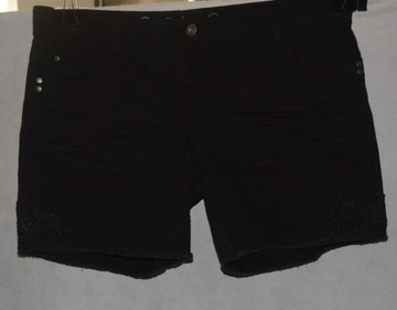 Jeansowe spodenki Gina 42