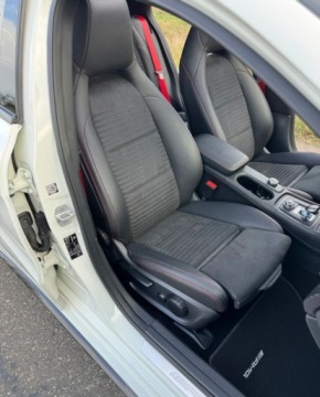 Mercedes Klasa A W176 Hatchback 5d Facelifting AMG 45 AMG 381KM 2016 Mercedes-Benz Klasa A a45 a 45 AMG 381kM PISEMNA GWARANCJA w cenie Trans, zdjęcie 25