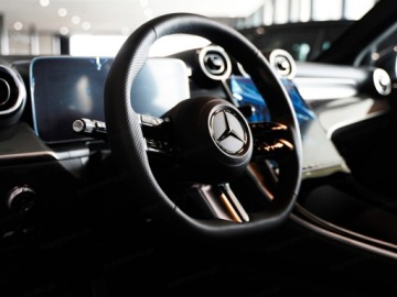 Mercedes GLC C254/X254 SUV 2.0 200d 163KM 2026 MERCEDES-BENZ GLC 200 d 4-Matic AMG Line 2.0 (163KM) 2026, zdjęcie 4