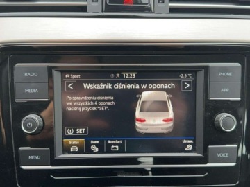 Volkswagen Passat B8 Variant Facelifting 1.5 TSI EVO 150KM 2022 Volkswagen Passat 1.5 TSI 150KM DSG FV23 AppConnect ACC 1.5 Benzyna, zdjęcie 19
