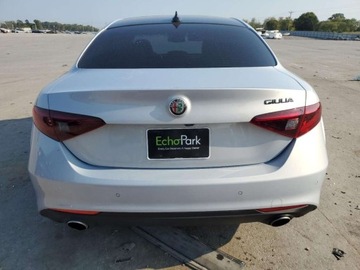 Alfa Romeo Giulia II Sedan Facelifting 2.0 Turbo 280KM 2021 Alfa Romeo Giulia Sport 2021 2.0l 2.0 Benzyna 280KM, zdjęcie 2