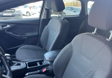 Ford Focus III Kombi Facelifting 1.5 EcoBoost 182KM 2016 Ford Focus Ford Focus 1.5 EcoBoost Start-Stopp-System TITANIUM 1.5 Benzyna, zdjęcie 18