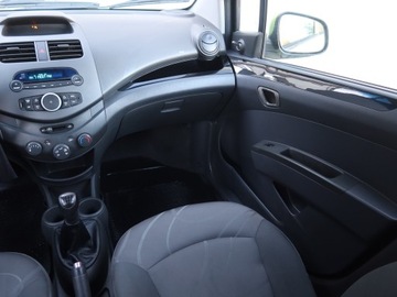 Chevrolet Spark II Hatchback 1.0L DOHC 68KM 2010 Chevrolet Spark 1.0, Klima, zdjęcie 7