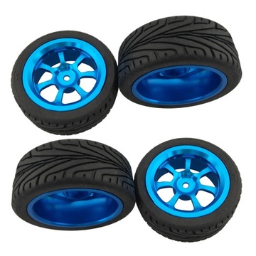 4 szt. Zestaw kół i opon z piastą w skali 1:18 RC Car Monster Truck Wkładki piankowe do opon