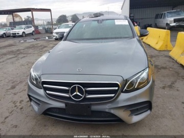 Mercedes Klasa E W213 2019 Mercedes-Benz Klasa E MERCEDES-BENZ E 300 2.0 Benzyna 244KM, zdjęcie 7