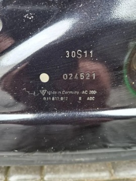 DVEŘE ZADNÍ PRAVÉ PORSCHE TAYCAN 9J1