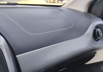 Toyota Aygo II Hatchback 5d 1.0 VVT-i 69KM 2017 Toyota Aygo 122017r, 1.0 Benzyna. Uszkodzony przod i lewy bok. Jezdzi., zdjęcie 14