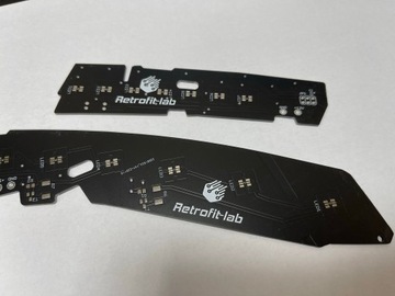 MACAN 95B SVĚTLA ZADNÍ ROK 2017 IDEALNI USA KOMPLET 4