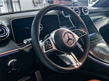 Mercedes GLC C254/X254 Coupe 2.0 220d 197KM 2025 GLC 220 d 4-Matic Avantgarde 2.0 (197KM) 2025, zdjęcie 7